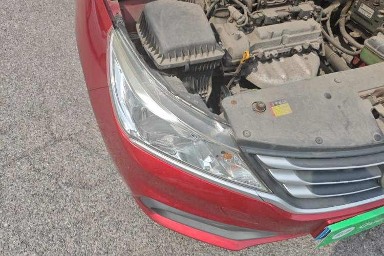 Used Baojun 310 2016 1.2L manual Comfort trim level
