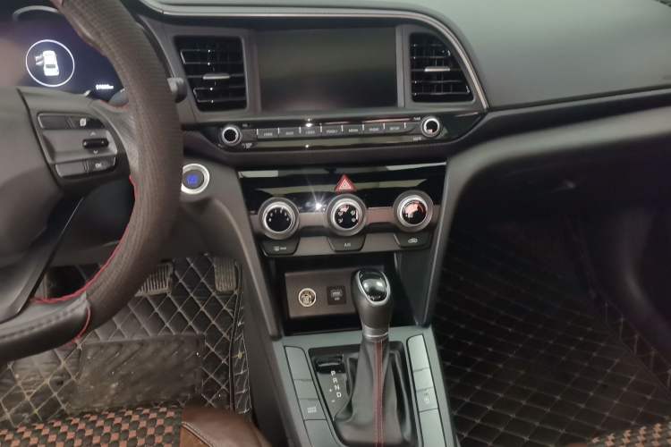 Used Hyundai Elantra (6th Generation / Lingdong) 2020 1.4T Dual-Clutch Xuan Dong · Dynamic Version Audio And AC Panel