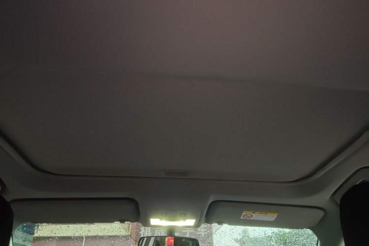 Used Toyota RAV4 2016 2.0L CVT Two-Wheel Drive Fashion Edition China V Standard Headliner