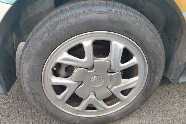 Used Buick Velite 6 2024 450km Range Commuter Version
