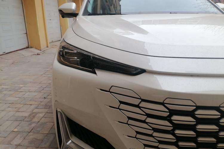 Used CHANGAN UNI-K iDD 2022 Blue Whale iDD 130km 1.5T Excellence Model Right Front Headlight