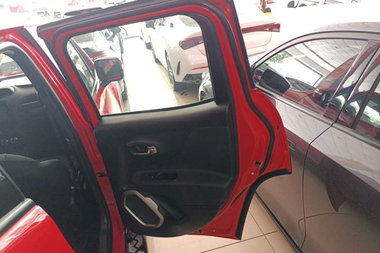 Used Jeep Renegade 2017 180T Automatic Kinetic Edition+