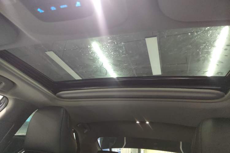 Used Toyota Camry 2023 2.0G Luxury Edition Headliner