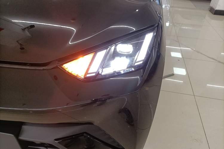 Used BYD Seagull 2024 Honor Edition 305km Freedom Version Left Front Headlight