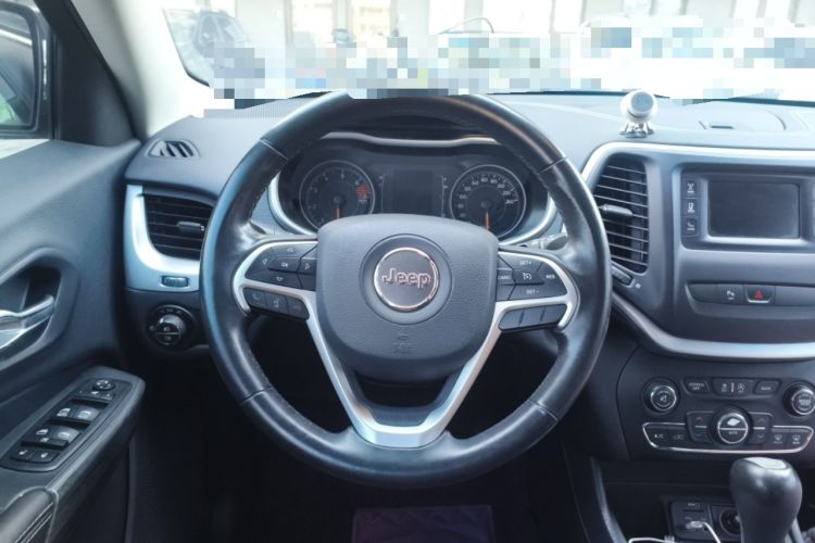 Used Jeep Cherokee 2016 2.4L Leading Edition