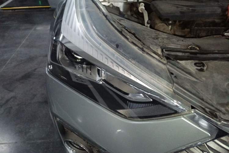 Used Haval H6 Coupe 2019 1.5T Automatic Two-Wheel Drive Elite Version China VI Standard Right Front Headlight