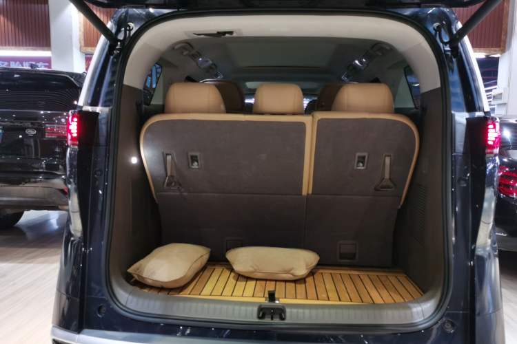 Used Denza D9 2022 DM-i 970 Four-Wheel Drive Flagship Model