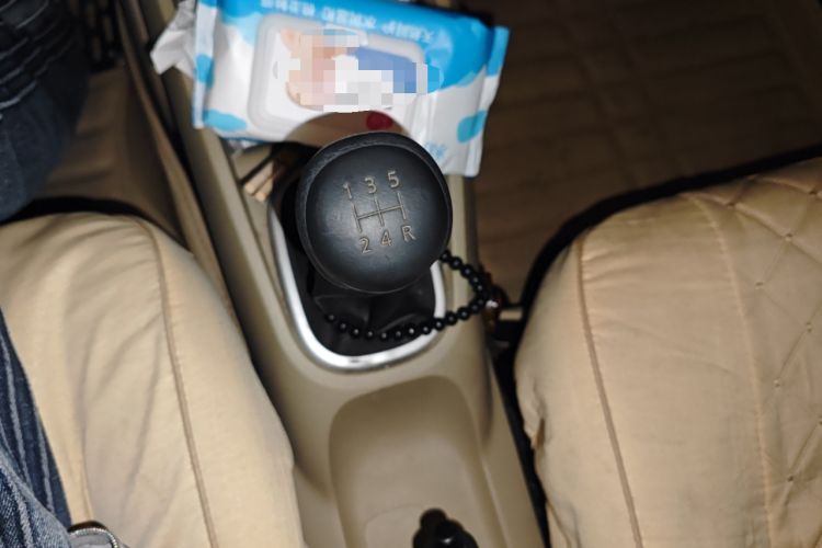 Used Venucia R50 2013 1.6L Manual Fashion Edition