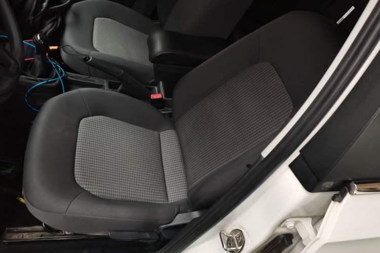 Used Volkswagen Santana 2018 1.5L Manual Fashion Edition Left Front Seat