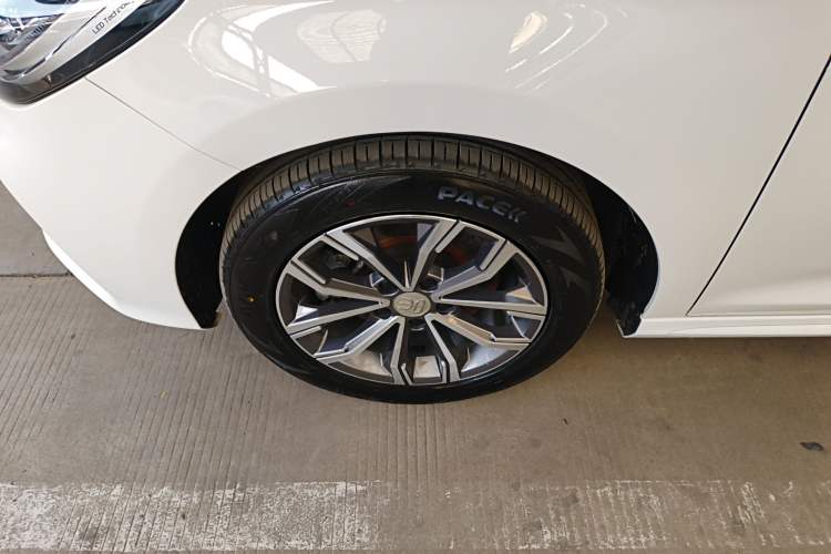 Used BYD Song MAX 2019 1.5T Automatic Smart Connect Ruiyi Sunroof Model 7 Seats China VI Standard
