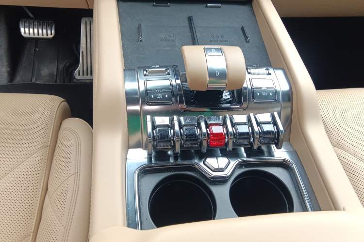 Used Formula Leopard Leopard 8 2025 Smart & Brave Flagship Edition 7 Seats