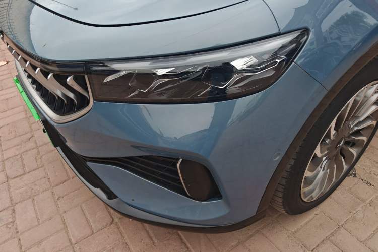 Used VOYAH FREE 2021 Four-Wheel Drive Standard Range-Extended Exclusive Luxury Package
