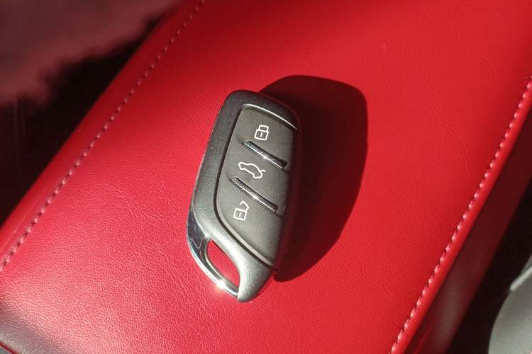 Used MG 5 2022 180 DVVT CVT Youth Luxury Edition
