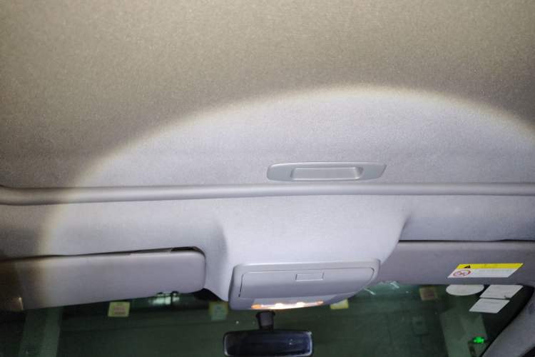 Used Peugeot 3008 2015 2.0L Automatic Classic Edition Headliner