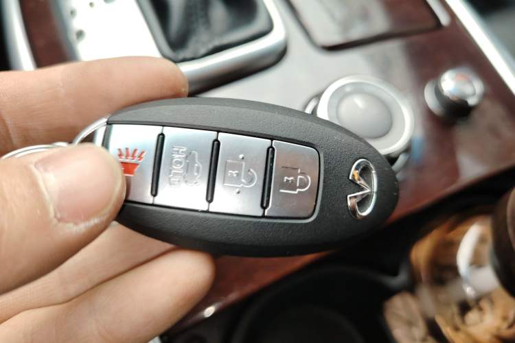 Used Infiniti Q70 2017 Q70L 2.5L Enjoyment Edition