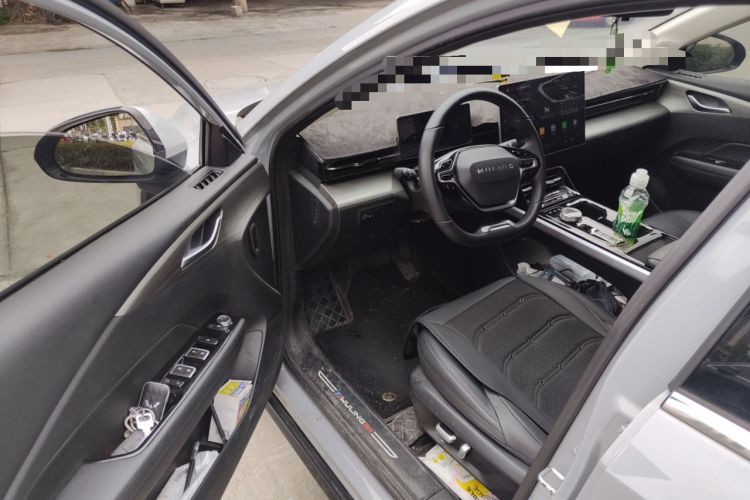 Used Wuling Xingguang 2024 Co-Creation Edition 510 Advanced Model
