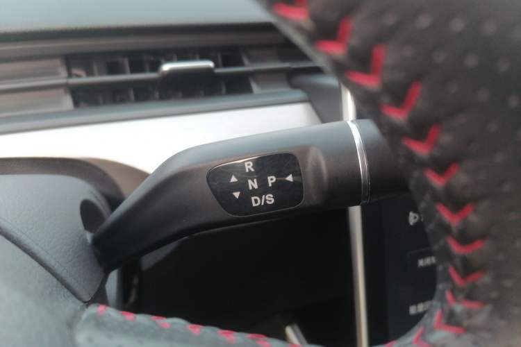 Used NETA V 2021 Long-Range Entertainment Edition Upgrade Model