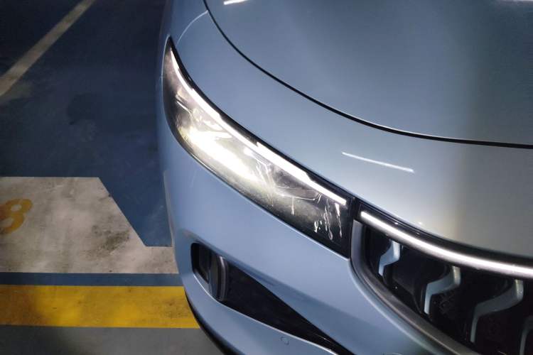 Used VOYAH FREE 2021 Four-Wheel Drive Standard Range-Extended Exclusive Luxury Package
