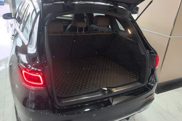 Used Mercedes-Benz GLC 2021 GLC 260 L 4MATIC Luxury Model