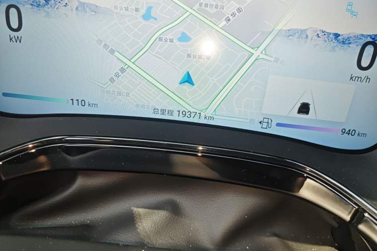 Used BYD Tang New Energy 2024 DM-i Glory Edition 112KM Flagship Model
