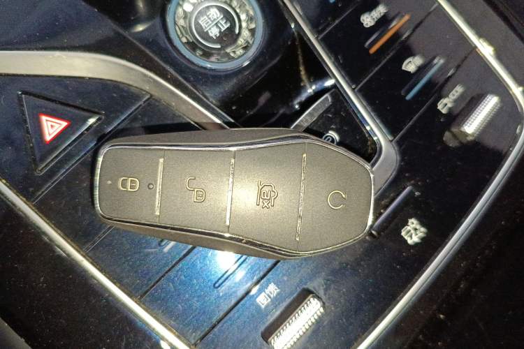 Used BYD Qin PLUS 2021 EV 400KM Luxury Model
