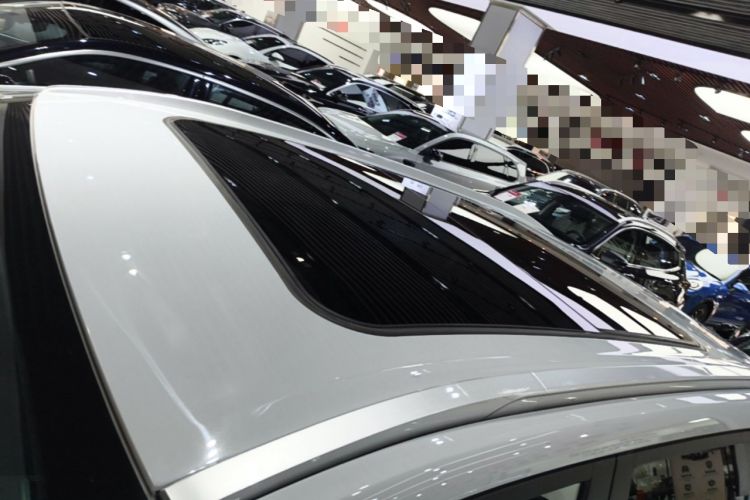 Used AION Y 2023 Plus 510 Smart Edition Roof