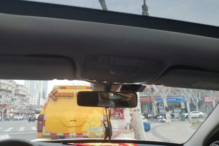 Used Mercedes-Benz C-Class 2019 C 260 L Sport Edition Headliner