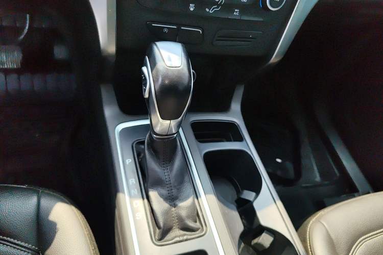 Used Ford Kuga 2019 EcoBoost 180 Two-Wheel-Drive Platinum Edition China VI Standard
