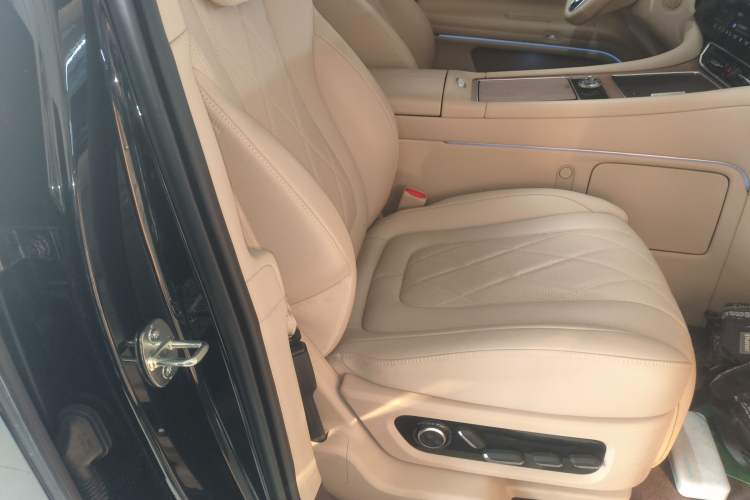 Used Hima AITO M9 2024 All-Electric Ultra Version 100 kWh 5-Seater Model
