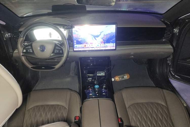 Used BYD Han 2024 EV Glory Edition 506KM Front-Wheel-Drive Premium Model