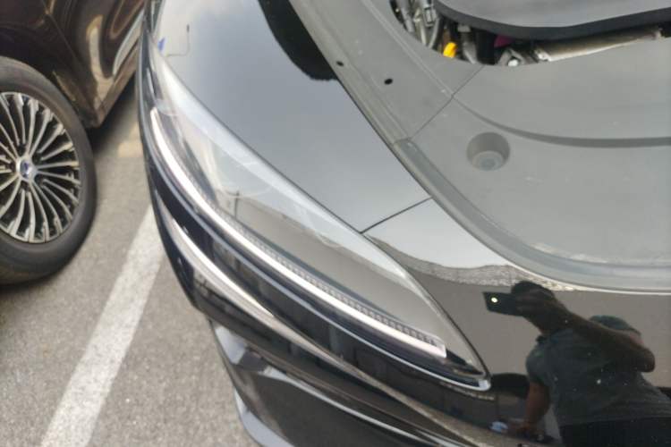 Used Denza Z9 2024 1100 km All-Wheel-Drive Ultra Version
