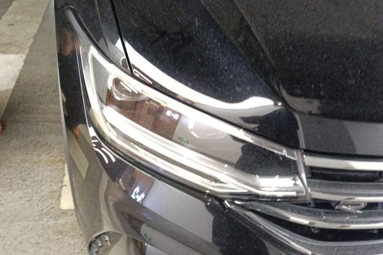 Used Volkswagen Tiguan L 2024 380TSI Automatic All-Wheel Drive R-Line Enhanced 7-Seater