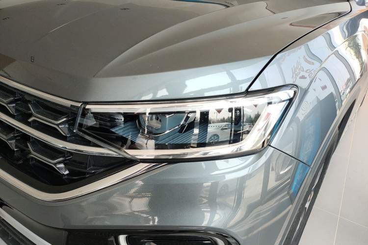 Used Volkswagen Tayron 2023 300TSI Two-Wheel-Drive Luxury Plus Advanced Edition Left Front Headlight