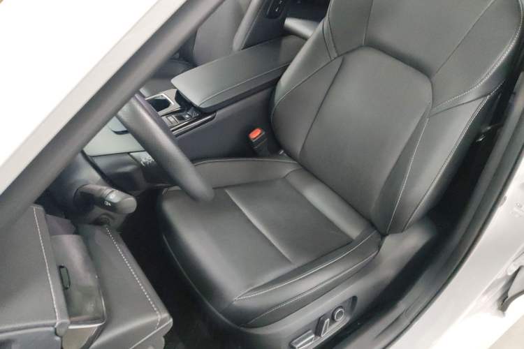 Used Toyota Camry 2024 Dual-Engine 2.5HG Prestige Edition