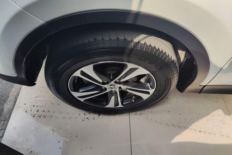 Used Toyota RAV4 2015 2.0L CVT Two-Wheel Drive Fashion Edition
