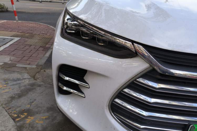 Used BYD Tang New Energy 2018 DM 2.0T All-Wheel Drive Smart Connect Advanced Model 7 Seats China V Emission Standard