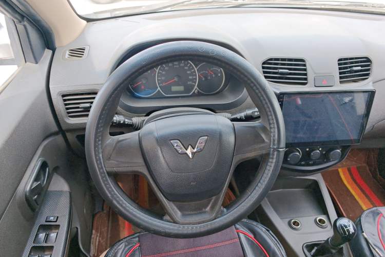 Used Wuling Hongguang 2014 1.2L S Standard Version China IV Standard
