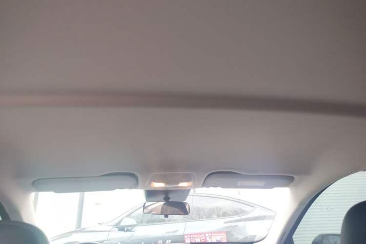 Used Hongqi E-QM5 2024 610 km PLUS
