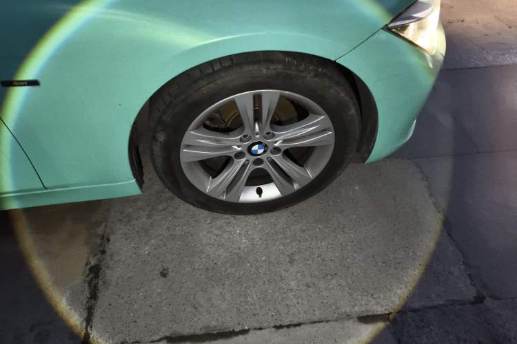 Used BMW 3 Series 2013 320i Sport Design Package Right Front Wheel Hub