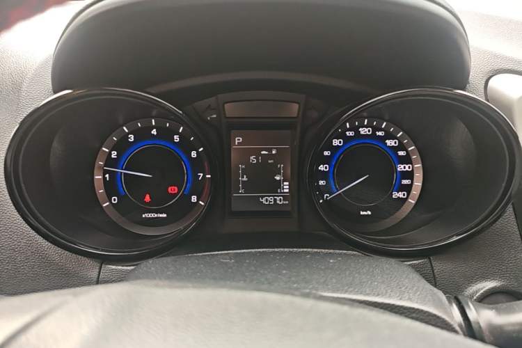 Used CHANGAN CS15 2016 1.5L Automatic Fashion Edition