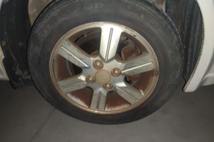 Used FAW Weizhi 2011 Sedan 1.5L Manual Elite Model