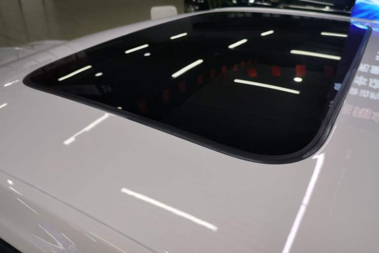 Used Volkswagen Lavida 2021 1.5L Automatic Comfort Edition Roof