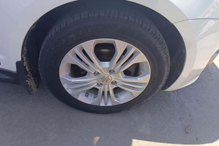 Used Suzuki Swift 2015 1.5L Manual Limited Edition