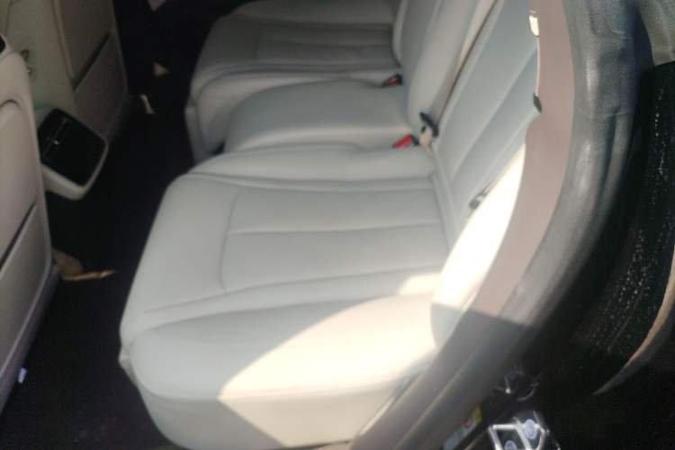 Used Denza Z9 2024 1100 km All-Wheel-Drive Ultra Version
