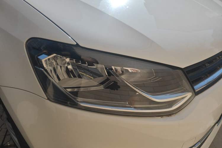 Used Volkswagen Polo 2016 1.6L Automatic Comfort Model Exterior 6