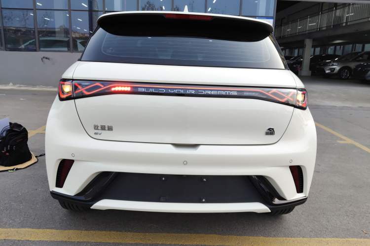 Used BYD Dolphin 2021 405 km Fashion Edition
