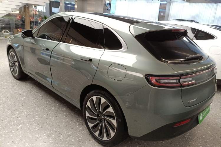 Used Hima AITO M5 2022 Range-Extended Rear-Drive Standard Version