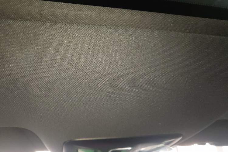 Used Changan UNI-V iDD 2024 Blue Whale Smart Electric iDD 136km Luxury Model
