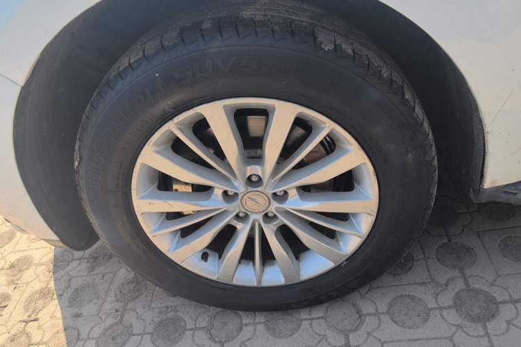 Used Zotye SR9 2017 2.0T Manual "Ultimate Light" Edition Left Front Wheel Hub