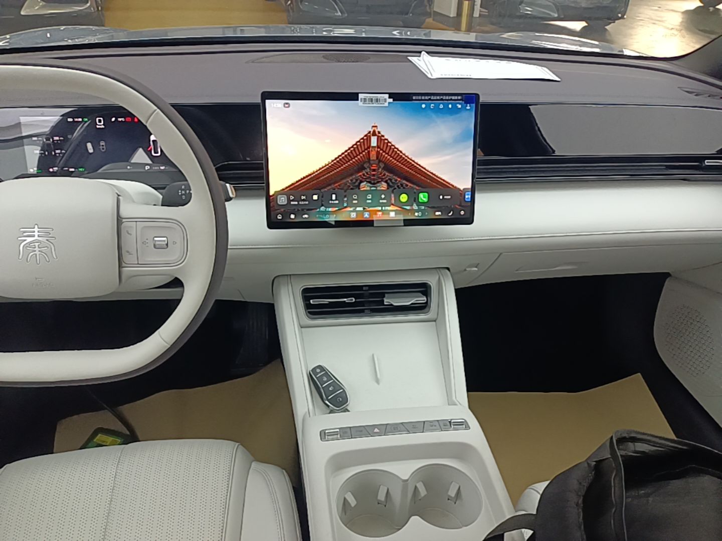BYD Qin MAX 2026 Model DM-i 230KM Superior Edition — снимка 15